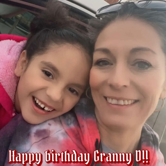 💜AVA’S CORNER IN GRANNY D’S CLOSET💜 - Picture 9 of 16